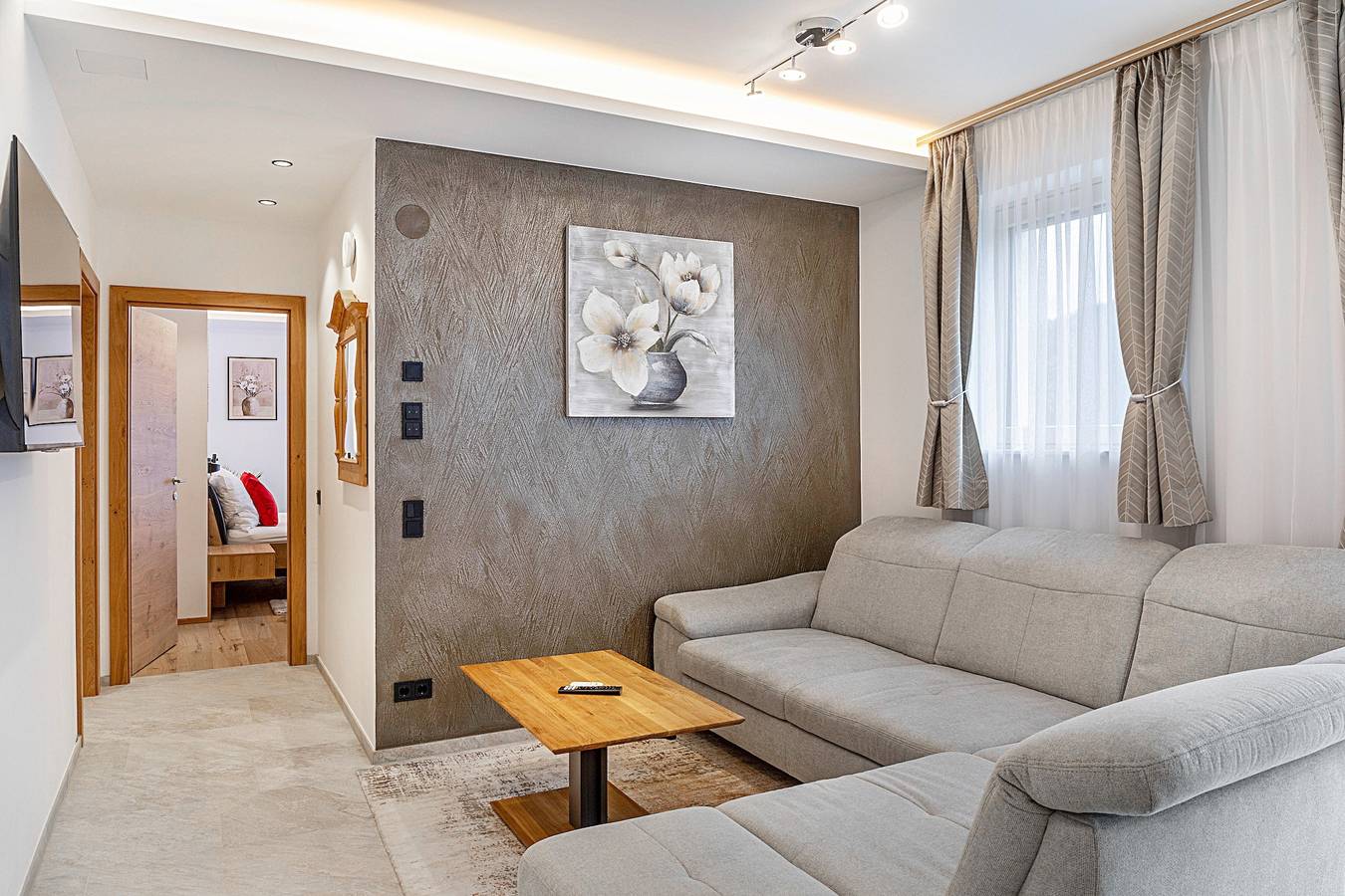 Ganze Wohnung, Apartment 'Elsa' mit Bergblick, privater Terrasse und Wlan in Kaunergrat, Fließ