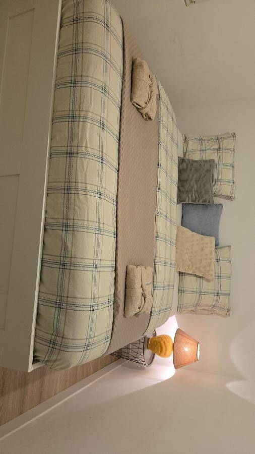 Double Room in Saint-Julien-de-Concelles, Région de Nantes
