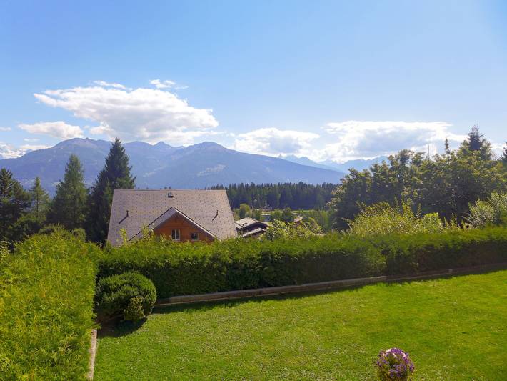 Vacation rental for 4 people, with Balcony and Lake view as well as View in Montana (Switzerland)