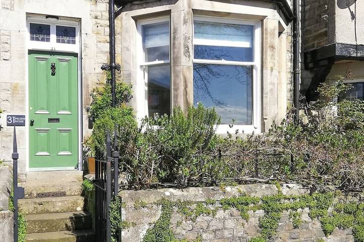 Cottage for 8 people, with garden, with pets in Kirkby Lonsdale