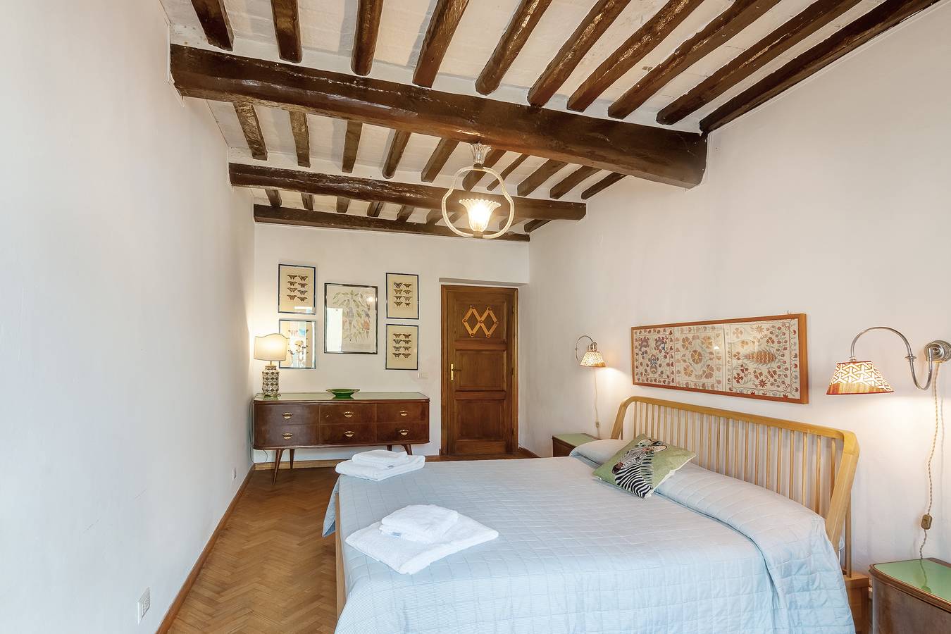 Entire apartment, Apartment 'Il Tuo Posto A Greve In Chianti' with Private Terrace, Balcony and Wi-Fi in Greve In Chianti, Chianti