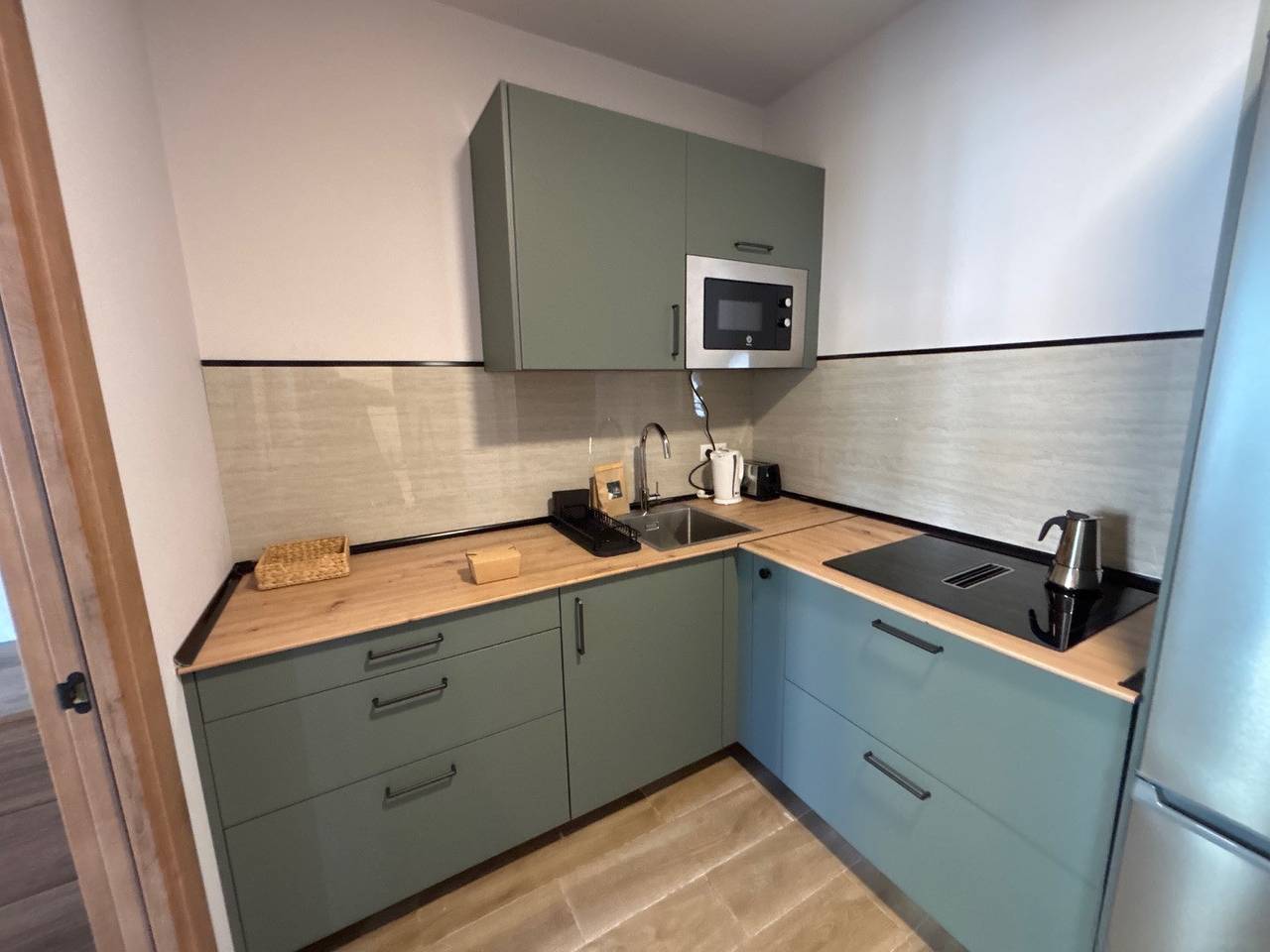 Apartamento entero, C Las Ventas C in Parque de las Avenidas, Madrid