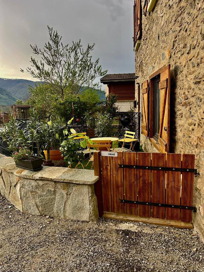 Gîte pour 2 personnes, avec terrasse et vue à Ignaux - 3