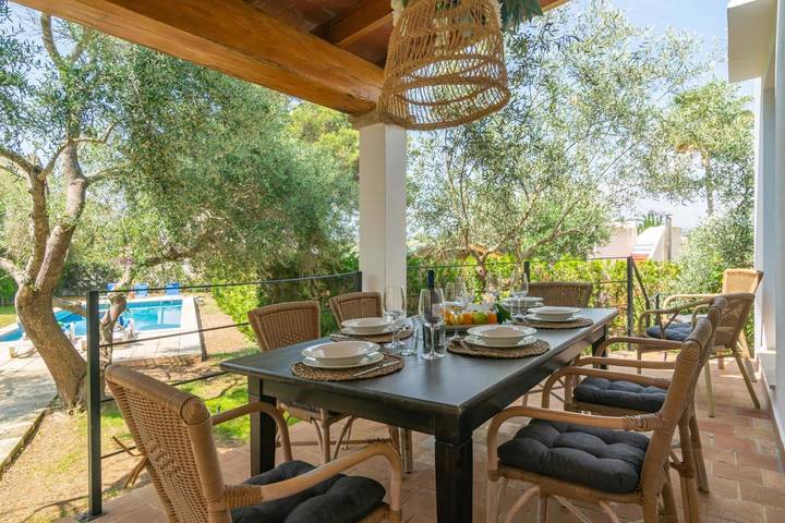 Villa „Blanca“ mit privatem Pool, WLAN und Klimaanlage in Cala Serena, Felanitx