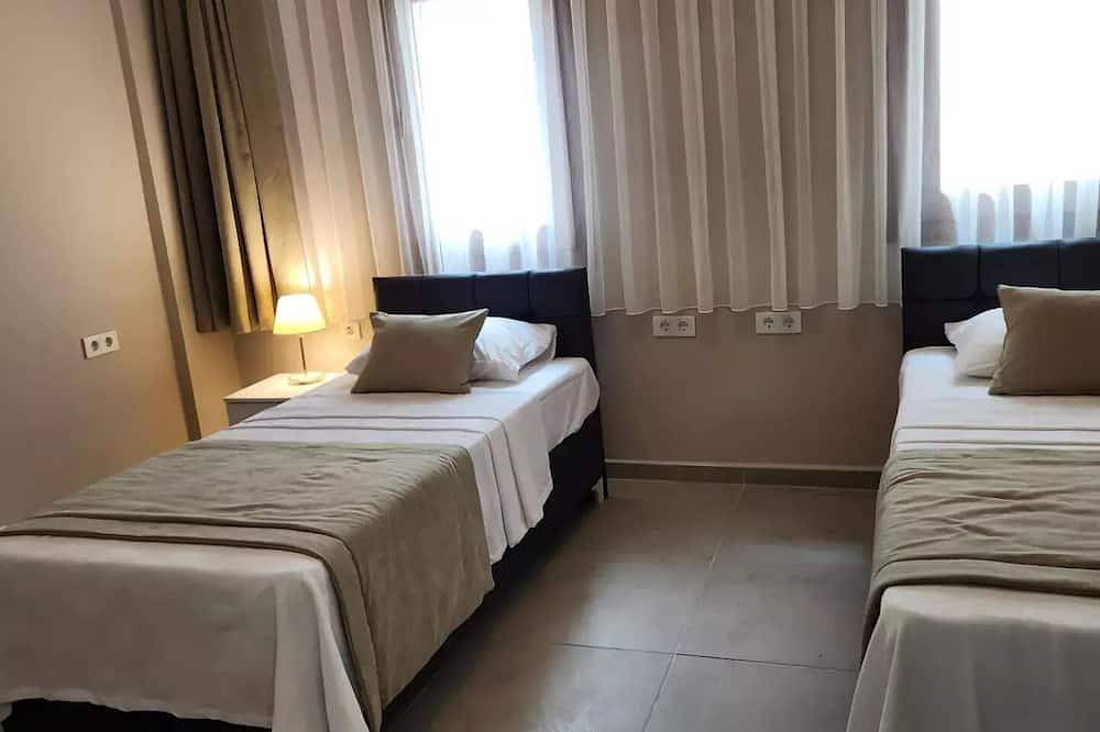 Traumhaus mitten in der City 60 Meter zum Meer in Kusadasi, Provinz Aydın