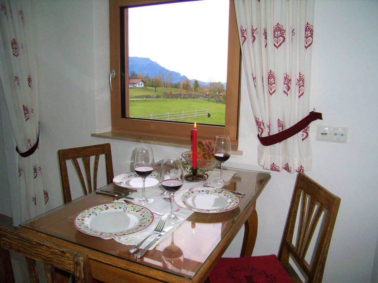 Ganze Wohnung, In Sankt Koloman mit Großer Terrasse in Salzkammergut-Berge, St. Koloman