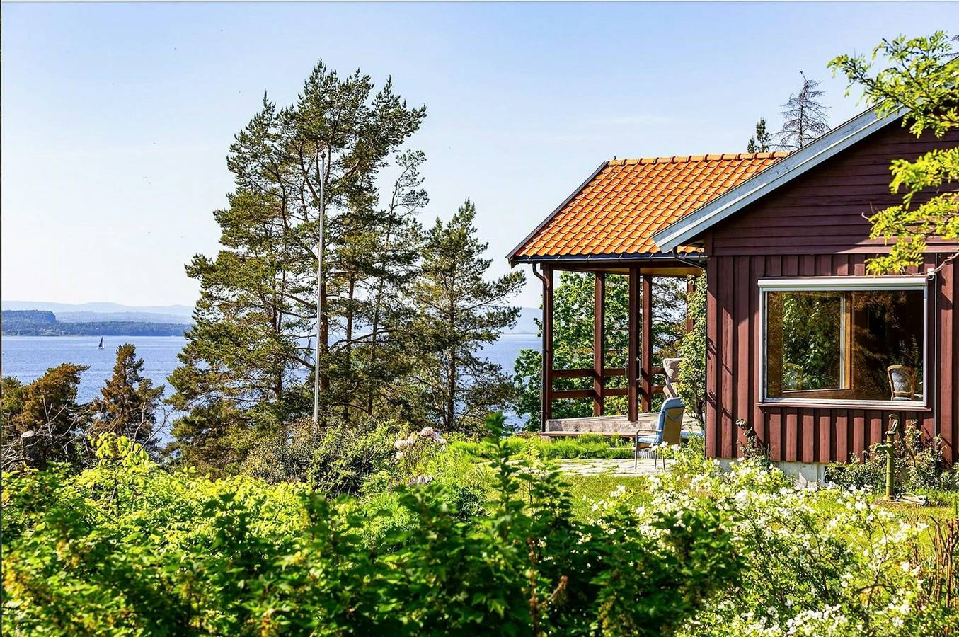 Ferienhaus im Naturschutzgebiet auf Jeløy mit Blick auf den Fjord in Moss