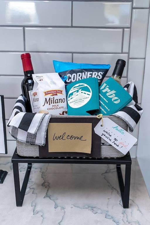 Luxury Waterfront Lakehouse with Stunning Lake & Mountain Views! in Lake Havasu City, Mohave County