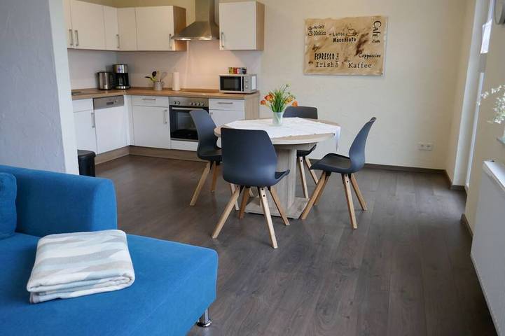 Ferienwohnung für 4 Personen, mit Sauna und Garten sowie Whirlpool, mit Haustier