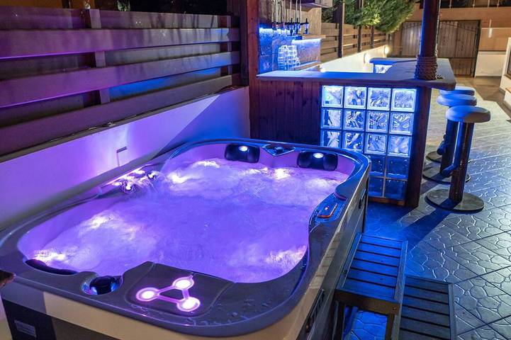 Chalet para 15 personas, con balcón y jardín - 1