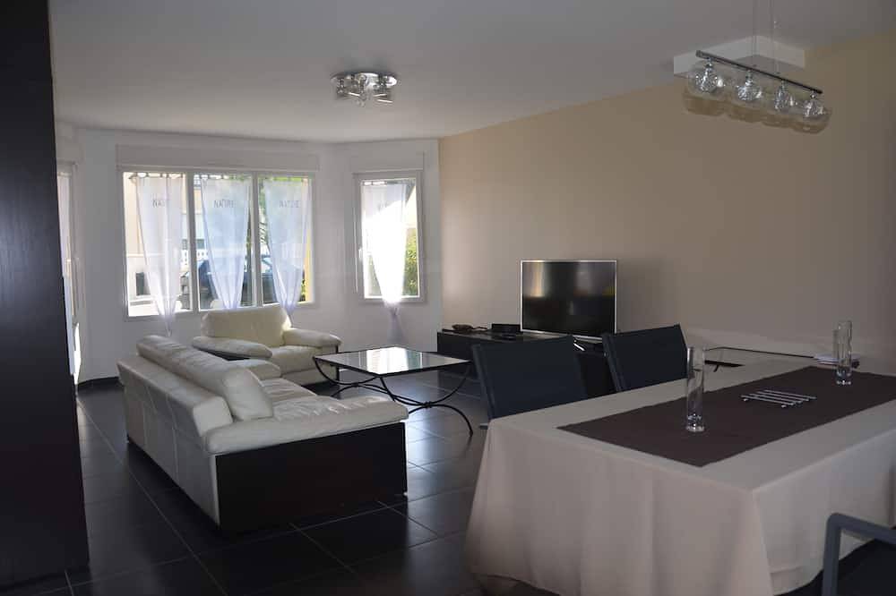 5 min de Disneyland! Jolie villa moderne et récente avec grand jardin, calme in Esbly, Seine-et-Marne