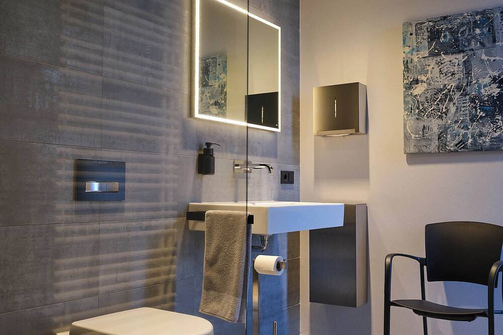 Architektenhaus Hello in Erbach - High End Interieur, Garten- zentral aber ruhig in Erbach im Odenwald, Main-Odenwald