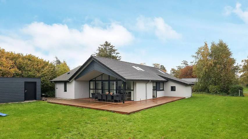 Ferieudlejning for 9 personer, med jacuzzi og terrasse i Hasmark