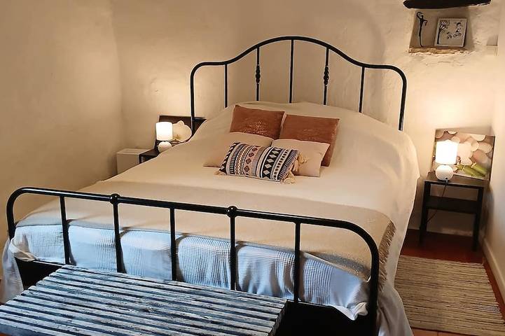 Gîte pour 4 personnes, avec terrasse à Saint-Montan - 2