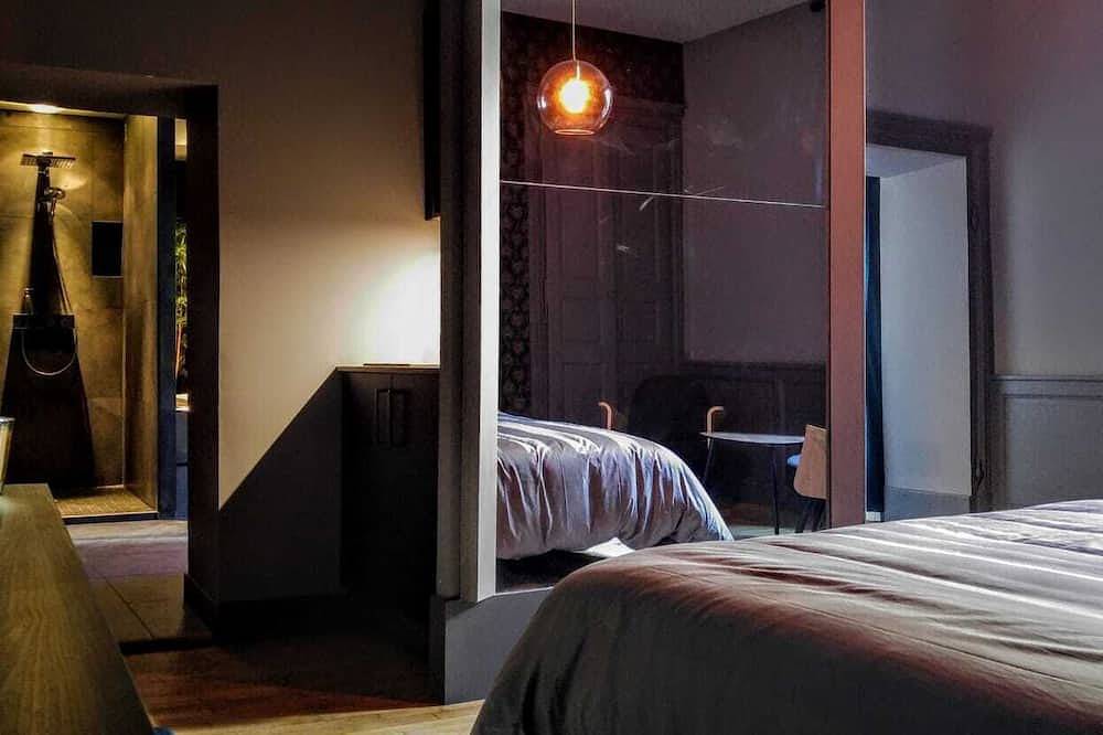 Ganze Wohnung, Apartment-Honeymoon-Whirlpool-Blick auf den Hof in Dijon, Dijon und Umgebung