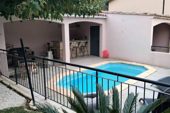 Appartement de vacances pour 6 personnes, avec piscine