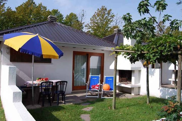 Ferienhaus für 4 Personen, mit Pool und Garten in Lignano Sabbiadoro
