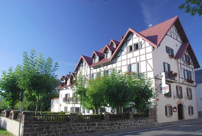 Hotel para 2 personas, con jardín y terraza en Pirineo Navarro