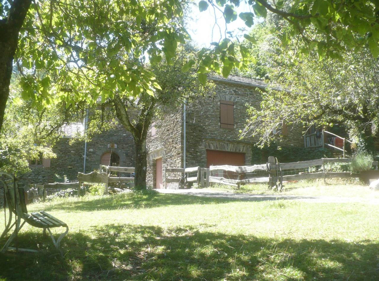 Gite familial "la Clède" avec piscine et à la ferme in Saint-Germain-de-Calberte, Parc national des Cévennes