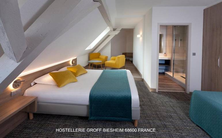 Hôtel pour 2 personnes, avec Terrasse ainsi que Jardin et Piscine à Biesheim