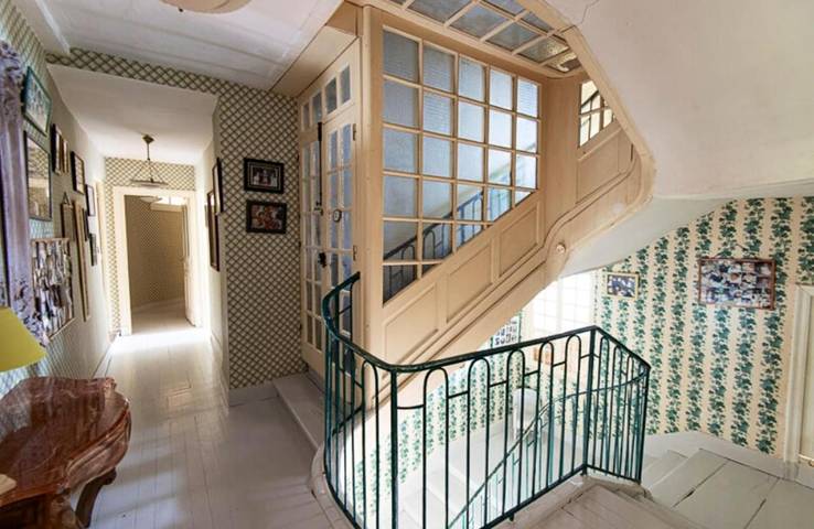 Location de vacances pour 30 personnes, avec piscine ainsi que jardin et terrasse à Satillieu - 4