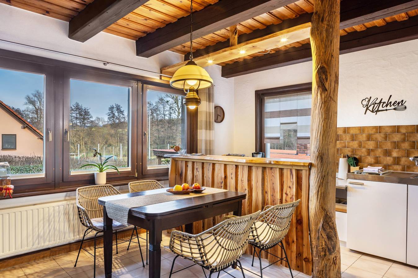 Casa de vacaciones 'Felsenblick' con vistas a la montaña, terraza compartida y jardín compartido in Werratal