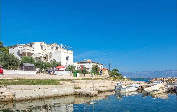 Ferienwohnung für 12 Personen, mit Terrasse, mit Haustier auf Vir - 2