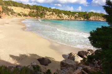 Location de vacances pour 5 personnes, avec terrasse et jardin à Cala Llenya