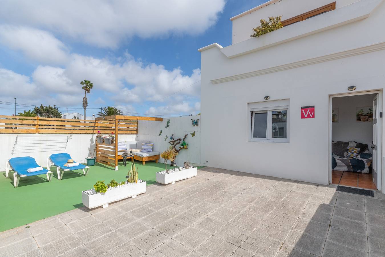 Holiday Home 'Liz' with Sea View, Private Terrace and Wi-Fi in Conil, Tías