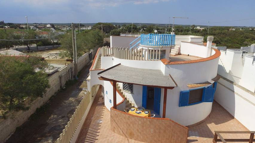 Casa vacanza per 14 persone, con Vista oceano e Giardino a Specchiarica