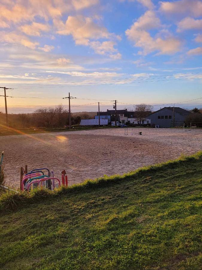 Location de vacances pour 6 personnes, avec jardin ainsi que vue et terrasse, adapté aux familles à Guerlesquin - 3
