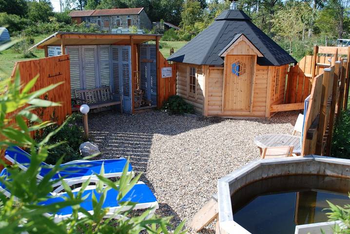 Chambre avec petit déjeuner pour 2 personnes, avec Jardin ainsi que Piscine et Sauna à Arfeuilles - 3