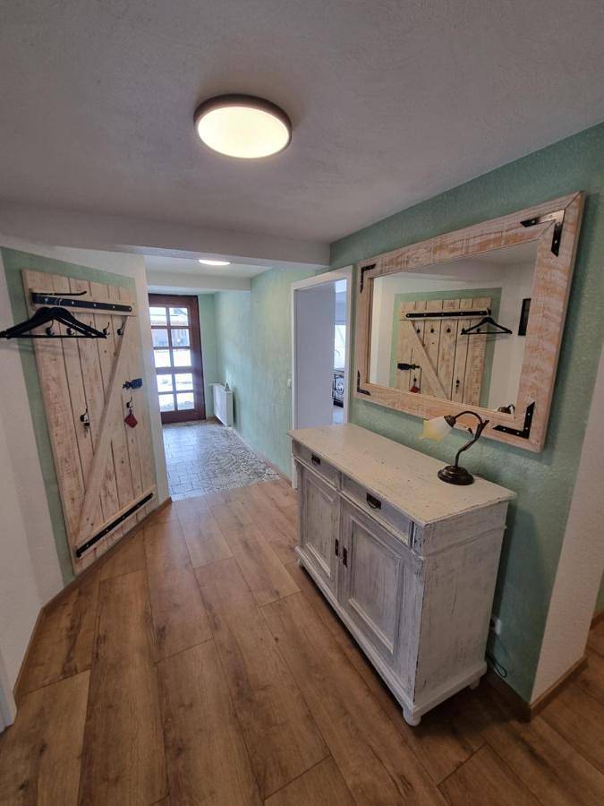 Ferienwohnung für 4 Personen, mit Terrasse und Garten sowie Ausblick in Longkamp - 2