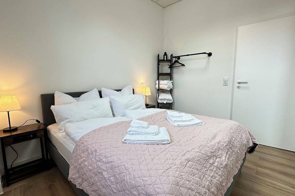 Ganze Wohnung, Das Loft - 4 Sz - 2 Wc - 2 Duschen - Sauna - 2 Tiefgaragen Parkplätze in Speyer, Rheinebene