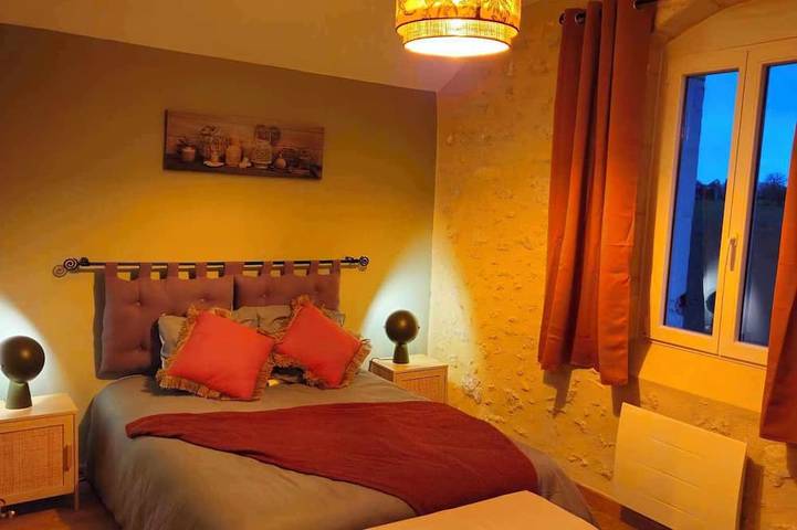 Location de vacances pour 6 personnes, avec jacuzzi ainsi que jardin et terrasse, animaux acceptés à Luçay-le-Mâle - 2