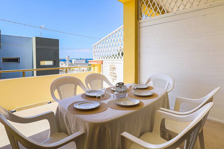 Appartamento per 7 persone, con Terrazza a Sannicola