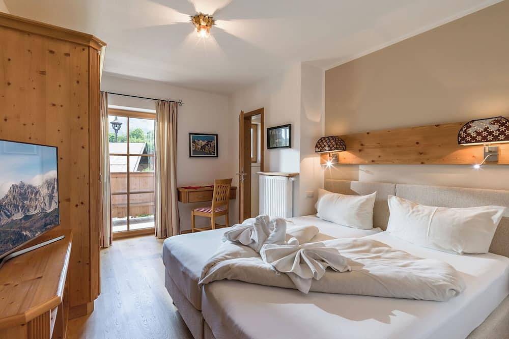Ganze Wohnung, Appartement Hahnenkamm - wunderschönes Appartement mit 3 Schlafzimmern, Kamin in Kitzbühel, Hohe Salve