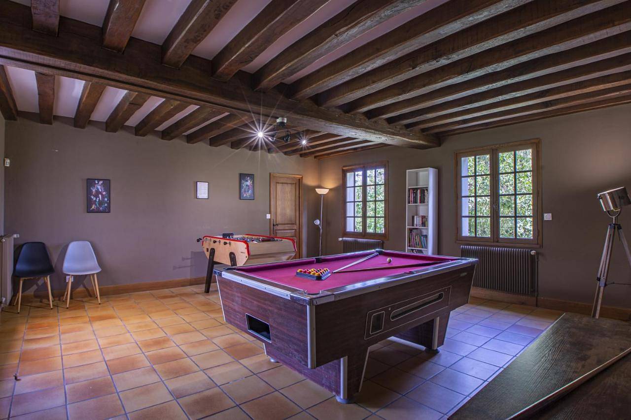 Le Domaine de Baracas - Le Grand Gîte 4 étoiles - piscine-billard-baby-foot-cheminée - 14 personnes in Huisseau-sur-Mauves, Vallée de la Loire