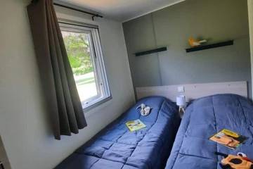 Camping pour 6 Personnes dans Chézery-Forens, Jura Francais, Photo 1