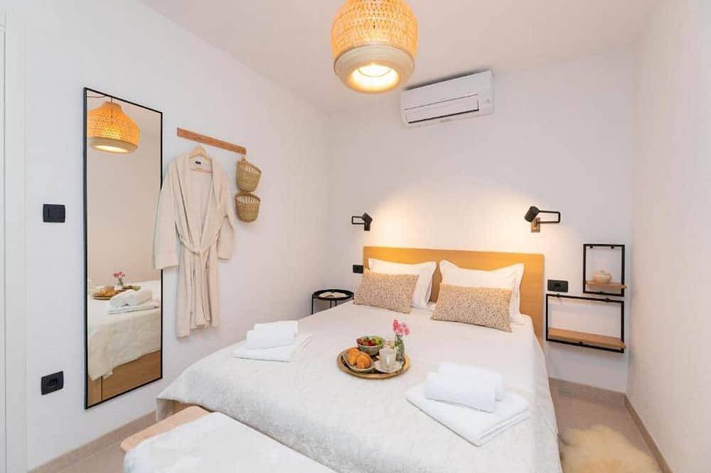 Villa Adriana-Two bedroom Villa with Swimming pool in Milna, Brac