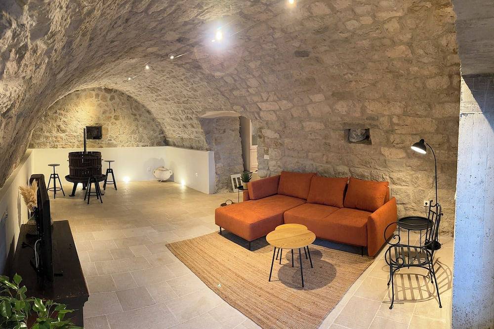 Willa ze spektakularnym widokiem na morze, 2 sypialnie, basen in Zaostrog, Riwiera Makarska