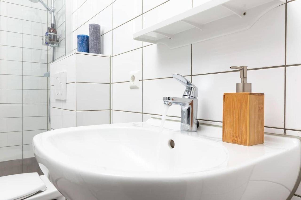 Geheel appartement, One-Bedroom Apartment in Delft, Stadsgewest Haaglanden