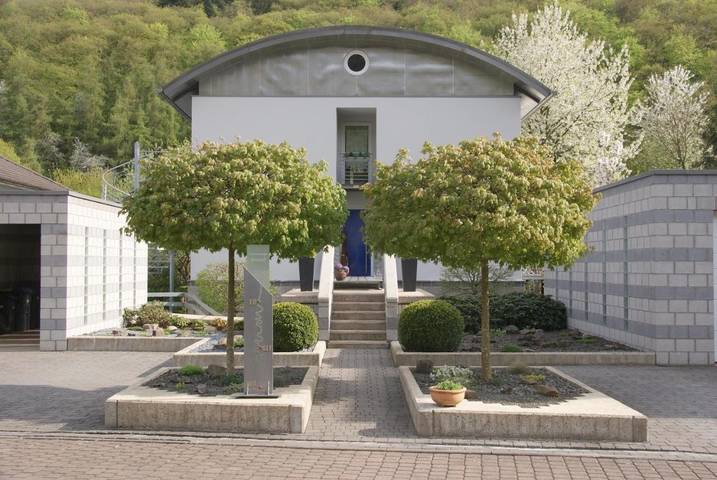 Ferienwohnung für 2 Personen, mit Garten und Ausblick in Alf - 2