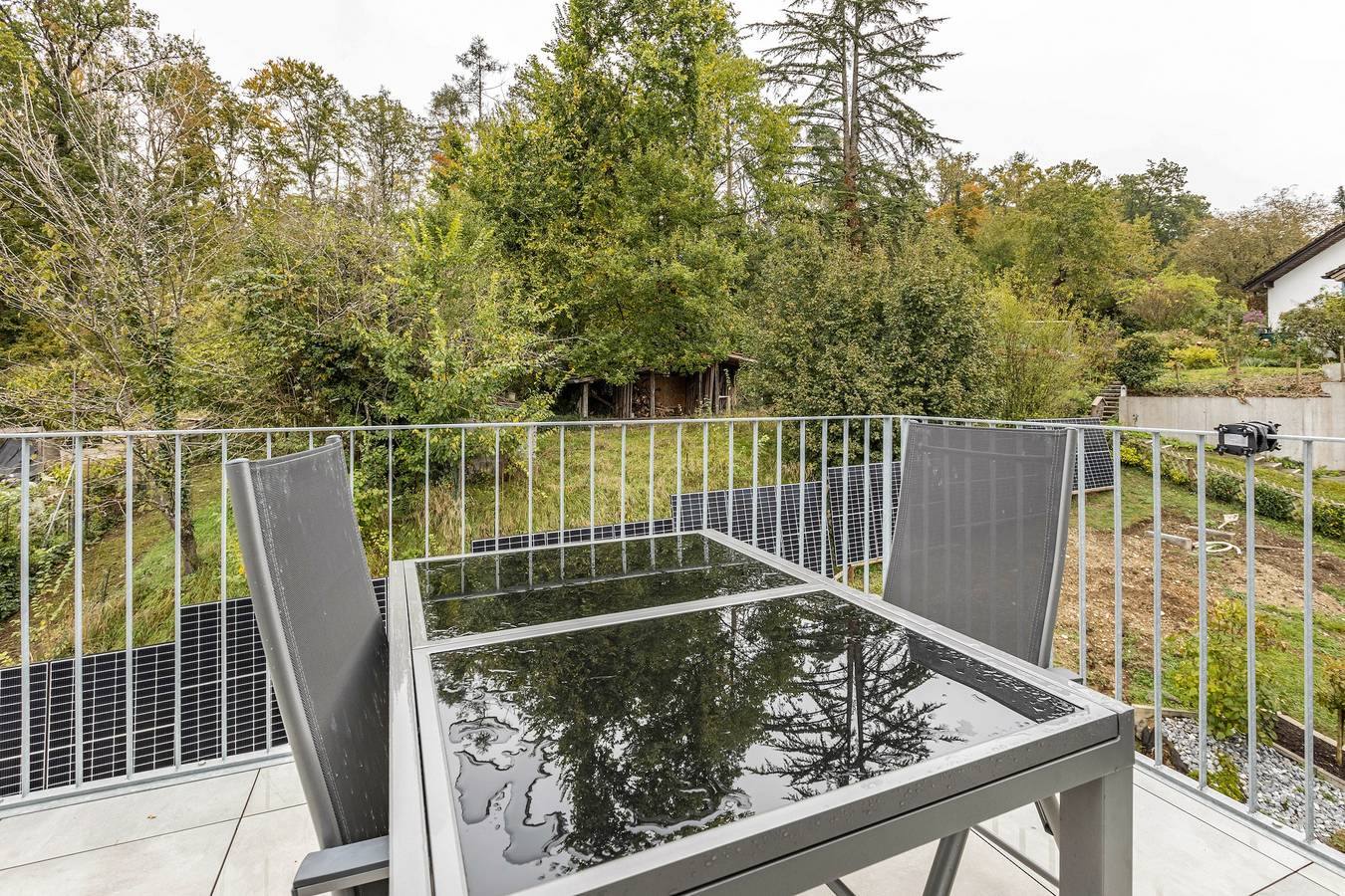 Appartamento intero, Appartamento 'Ferienwohnung Waldblick' con balcone, Wi-Fi e aria condizionata in Allensbach, Untersee