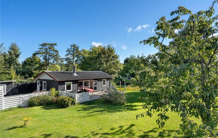 Ferieudlejning for 4 personer, med Terrasse i Rågeleje