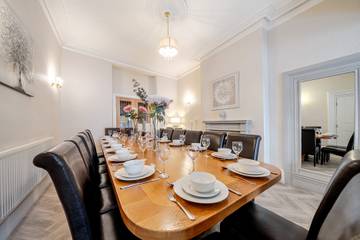 Log Cabin for 19 People in Llandudno, Conwy region, Photo 4