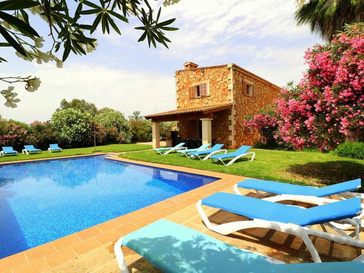 Finca mit Pool für 7 Personen, mit Pool und Garten sowie Terrasse, kinderfreundlich in Felanitx