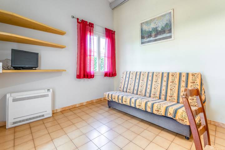 Ferienhaus für 4 Personen, mit Garten in Arles - 3