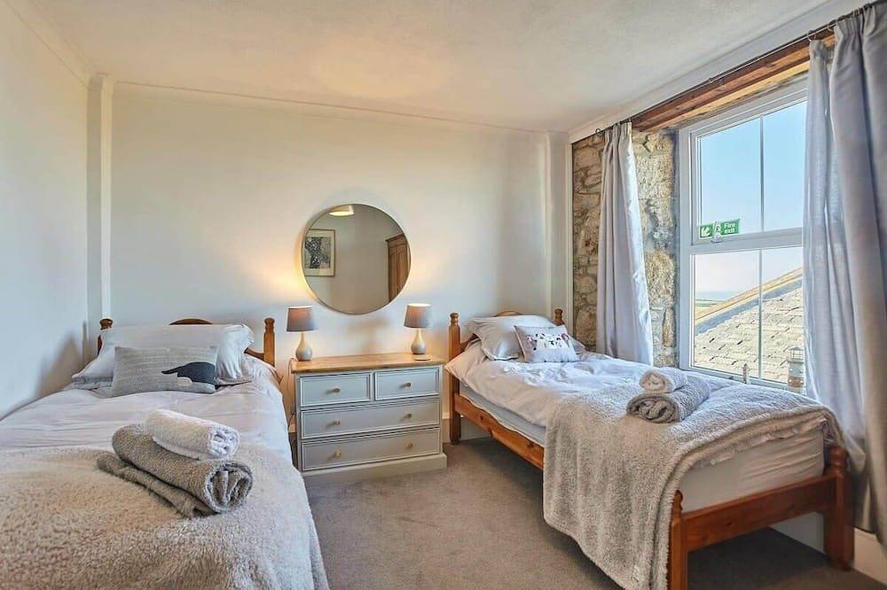 Appartement entier, Cet appartement est un 2 chambre (s), 1 salles de bain, situé à Sennen, Cornwall. in Sennen, Cornouailles