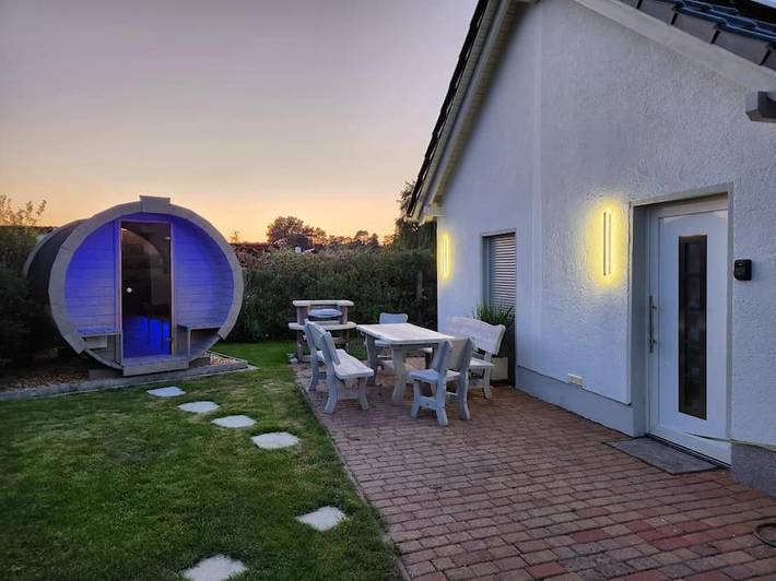 Ferienhaus für 4 Personen, mit Terrasse und Garten sowie Sauna in Grambin